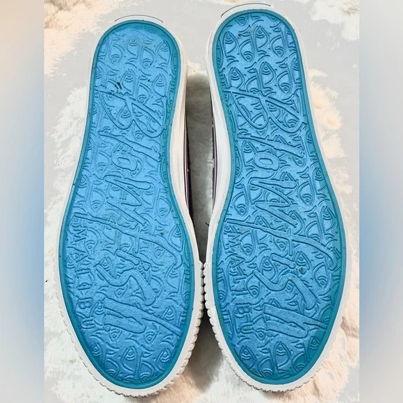 Blowfish Malibu Distressed USA Flag Stars Blue Slip On Sneakers women’s size 8 - Picture 9 of 9